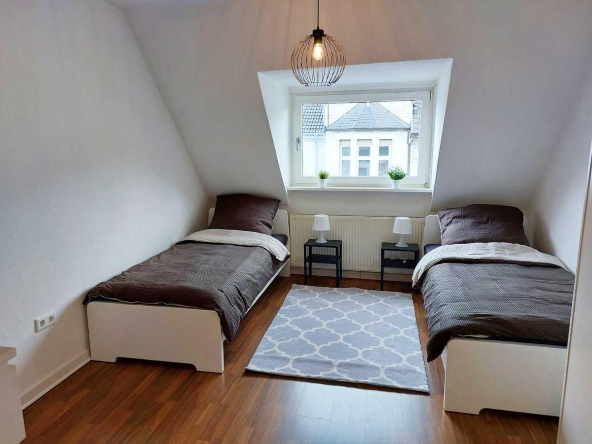 Cozy Apartment With Garden In Gelsenkirchen Kültér fotó