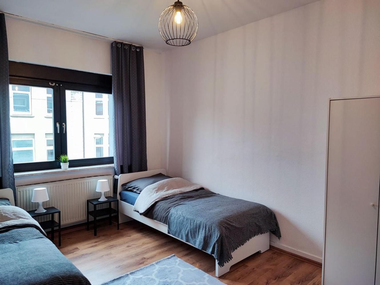 Cozy Apartment With Garden In Gelsenkirchen Kültér fotó