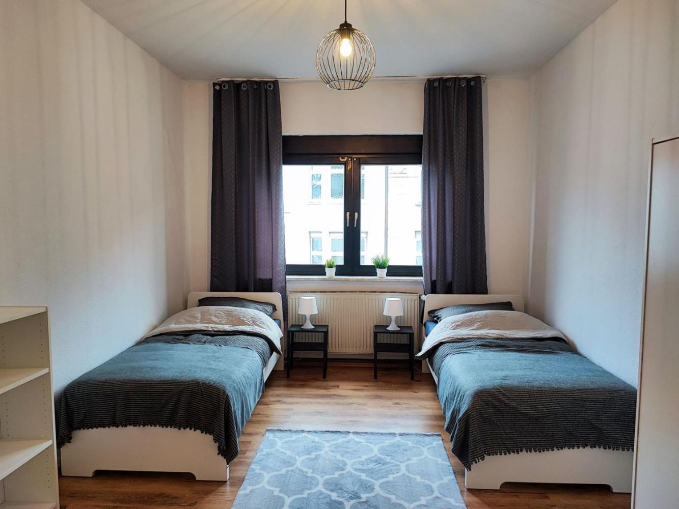 Cozy Apartment With Garden In Gelsenkirchen Kültér fotó