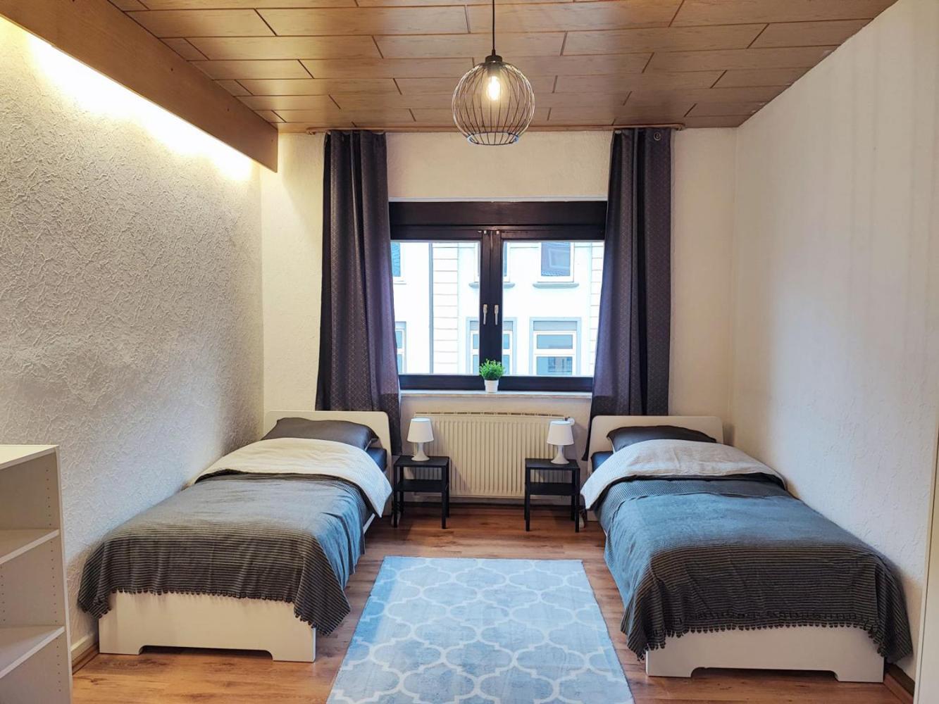 Cozy Apartment With Garden In Gelsenkirchen Kültér fotó