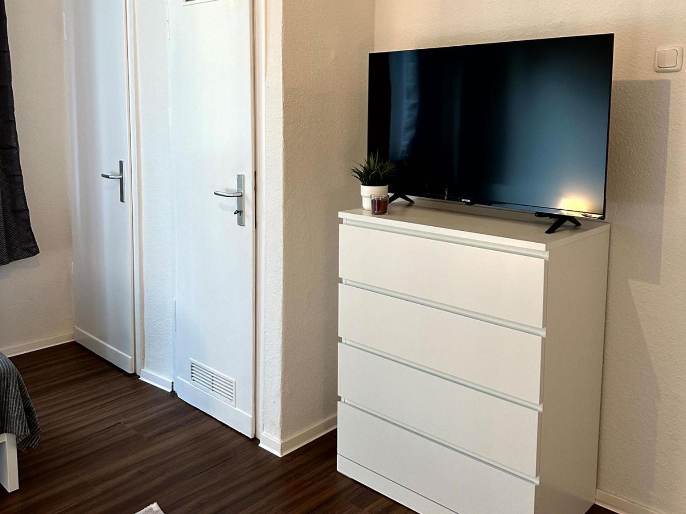 Cozy Apartment With Garden In Gelsenkirchen Kültér fotó